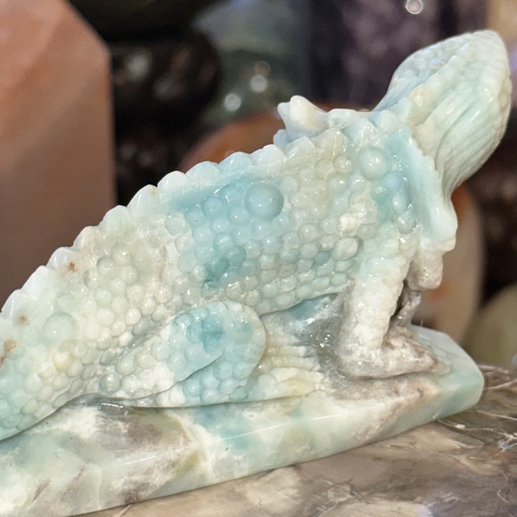 🔥SALE🔥 Caribbean Calcite Crystal Lizard Carving! - Picture 8 of 14